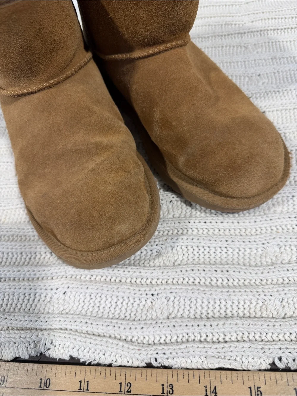 UGG Kids Classic Mini Boot in Chestnut Brown youth size 2